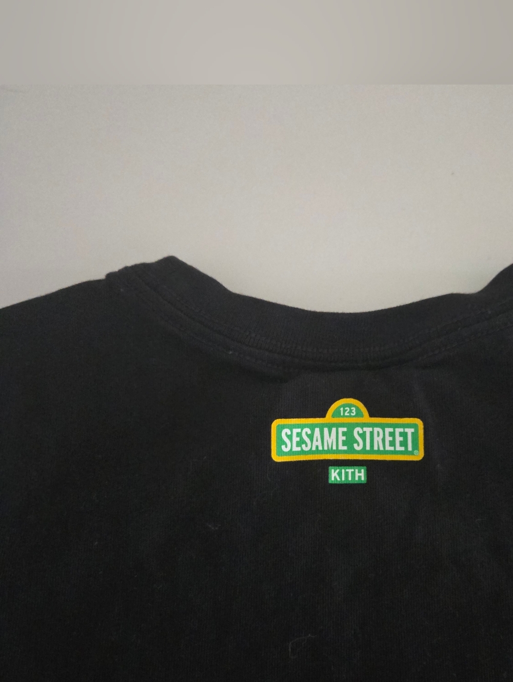 Kith Kids x Sesame Street Family Tee Black 4T Toddler Elmo Cookie Monster Tshirt - Picture 10 of 12